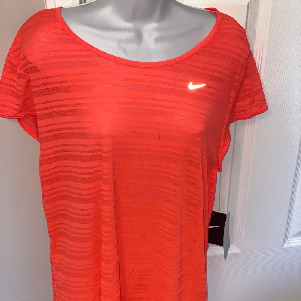 Women’s NWT Nike dri-fit athletic short sleeve shirt,  size large